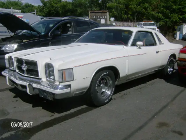 1979 chrysler 300 , one of 3300 made, similar to magnum gt
