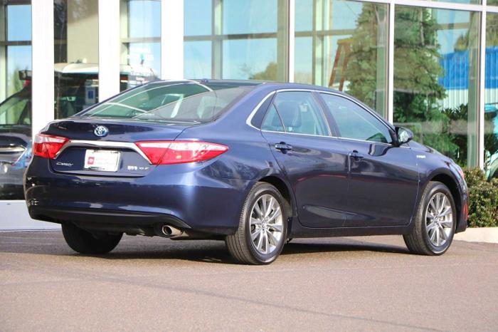 used 2017 toyota camry xle hybrid corvallis, or 97330 for sale in adair village, oregon