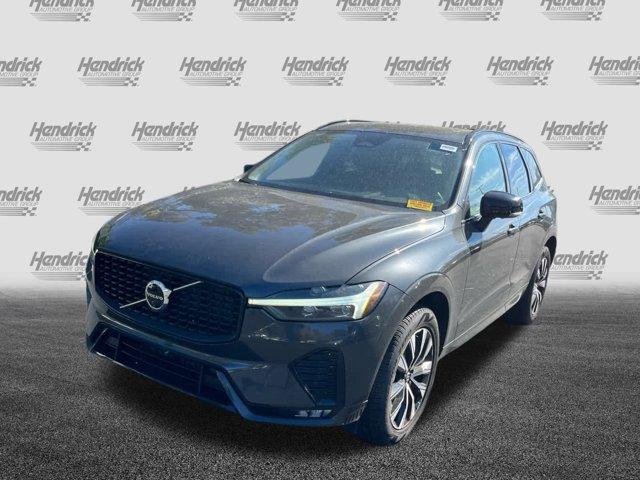 2024 volvo xc60 b5 plus dark theme