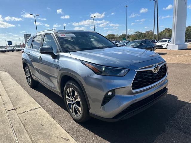 2023 toyota highlander xle