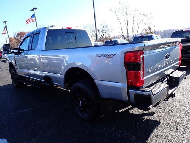 2023 ford f-250 xlt