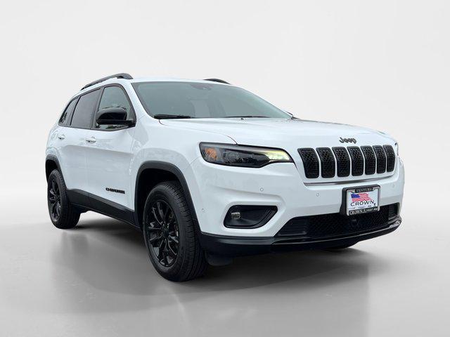 2023 jeep cherokee altitude lux