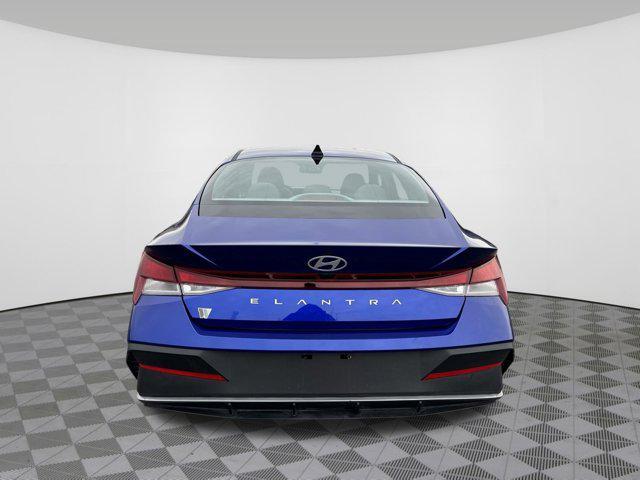 2024 hyundai elantra se