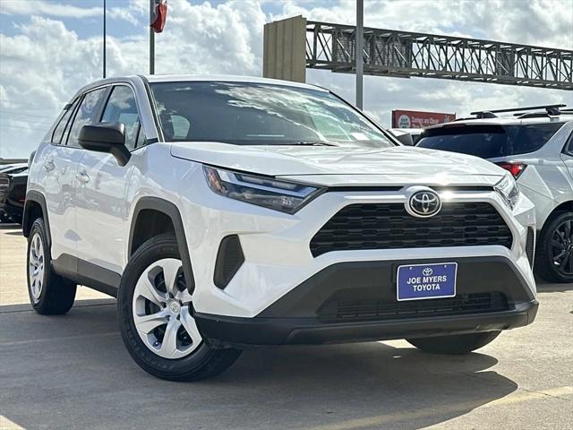 2024 toyota rav4 le