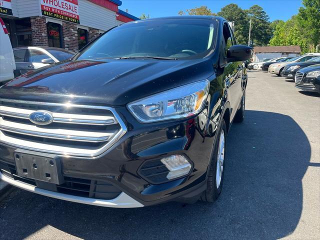2019 ford escape se