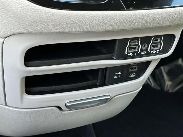 2022 chrysler pacifica hybrid touring l