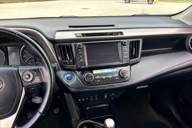2017 toyota rav4 hybrid se