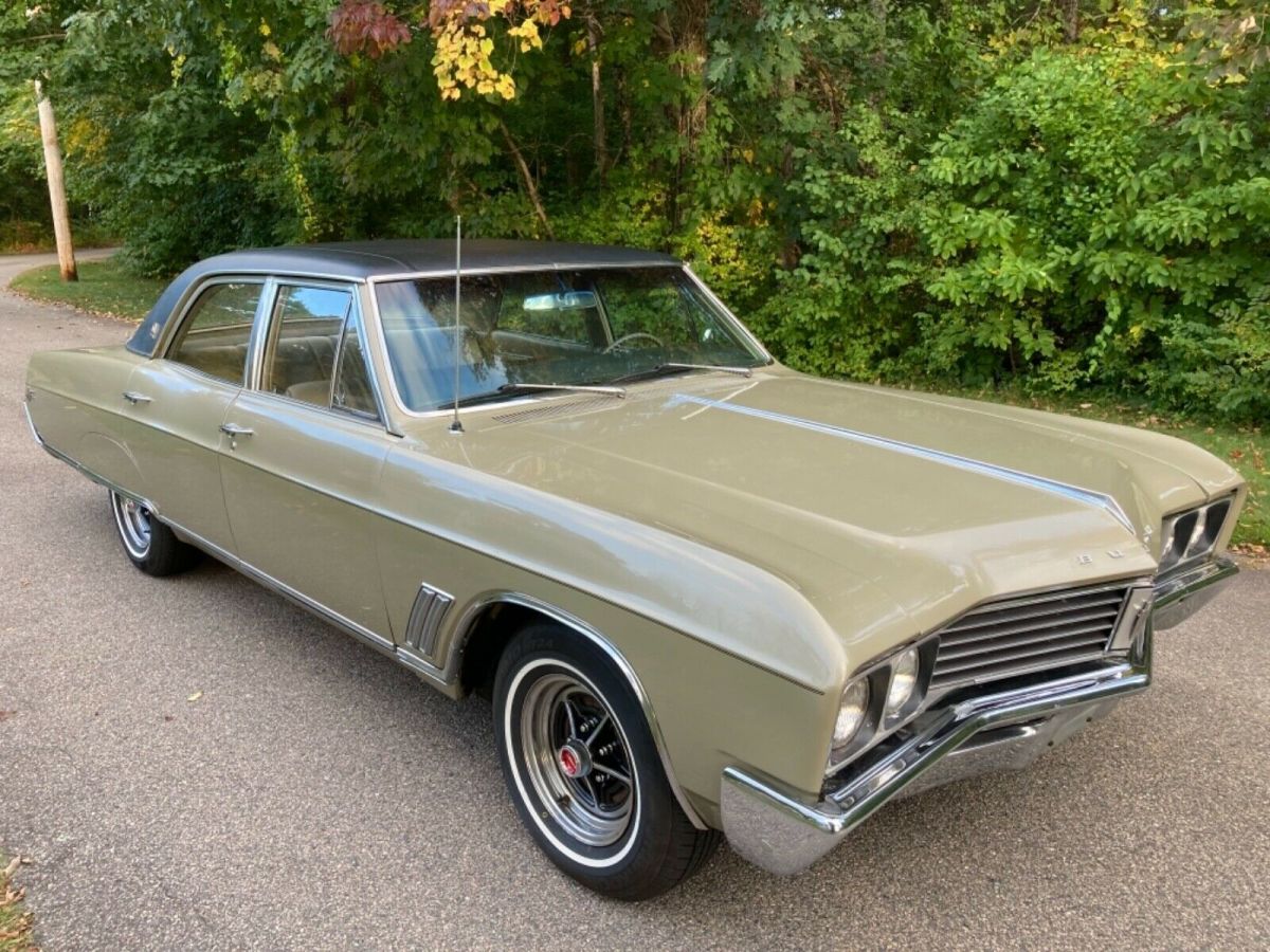 1967 buick skylark four door sedan