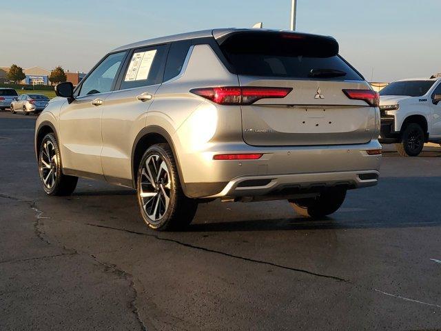 2024 mitsubishi outlander se