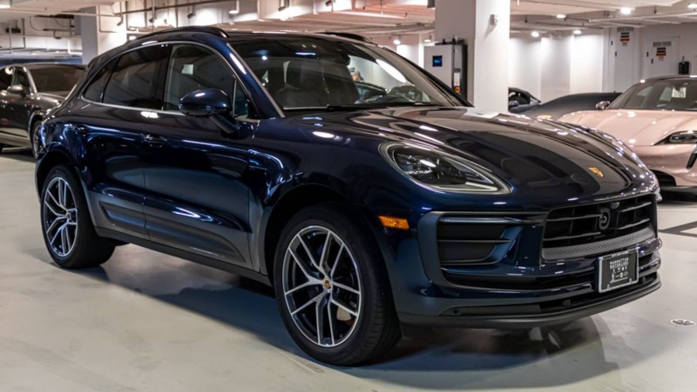 2023 porsche macan standard