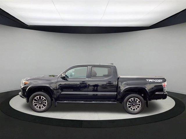 2022 toyota tacoma trd sport