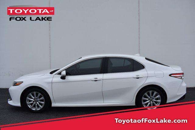 2020 toyota camry le