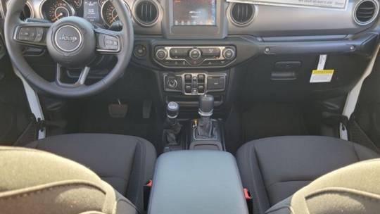 2023 Jeep Gladiator