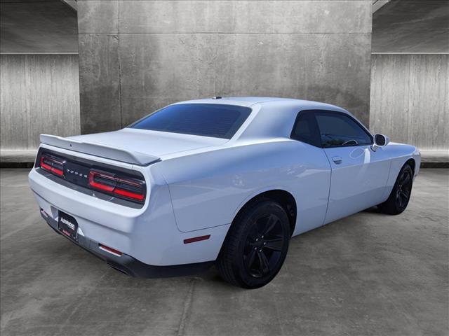 2019 dodge challenger sxt