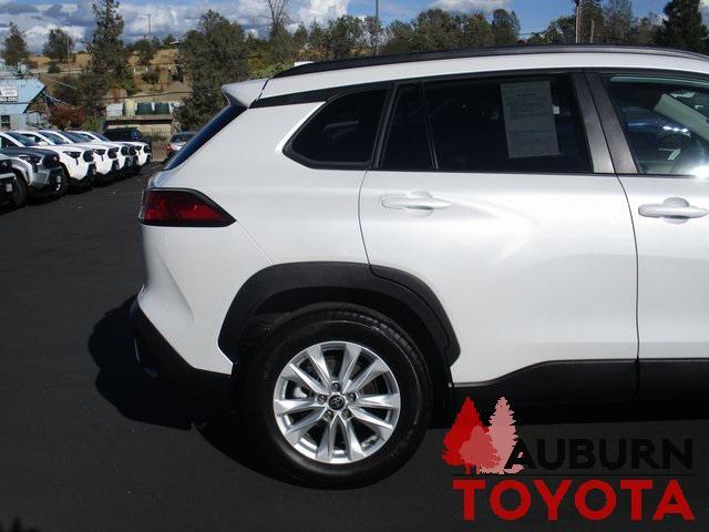 2024 toyota corolla cross le