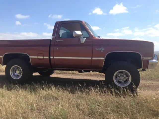 1983 chevy silverado k10 4x4 very clean!!!