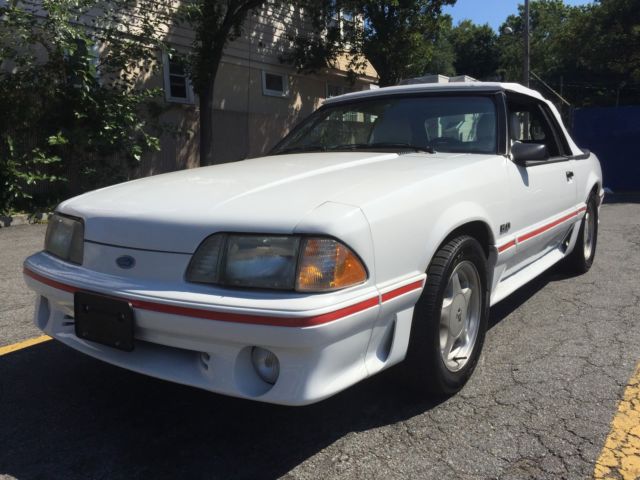 collectible convertible low miles 88k 88k 88k trip white leather runsgreat 95pix
