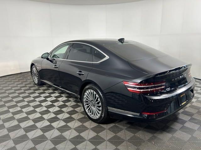 2023 genesis electrified g80 base