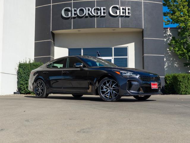2022 kia stinger gt-line