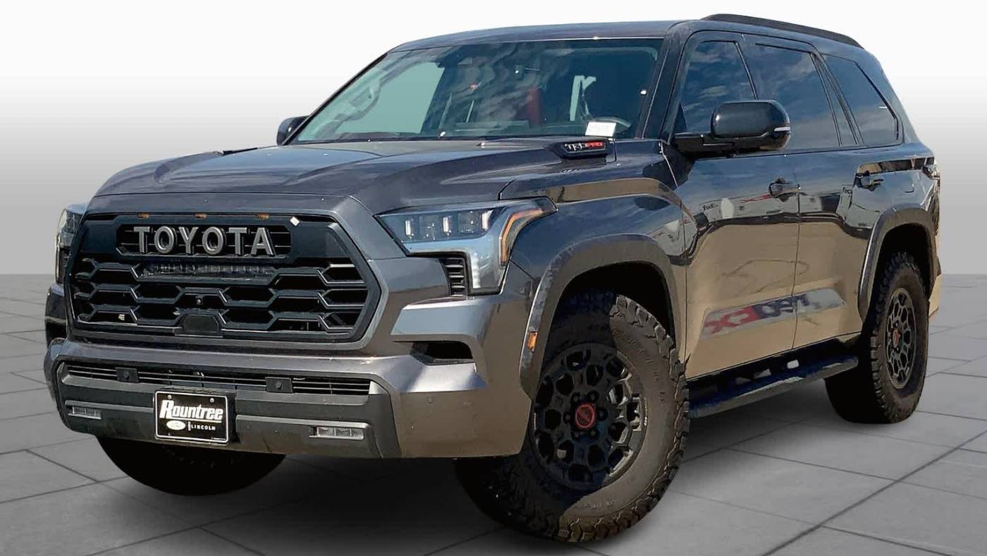 2023 toyota sequoia