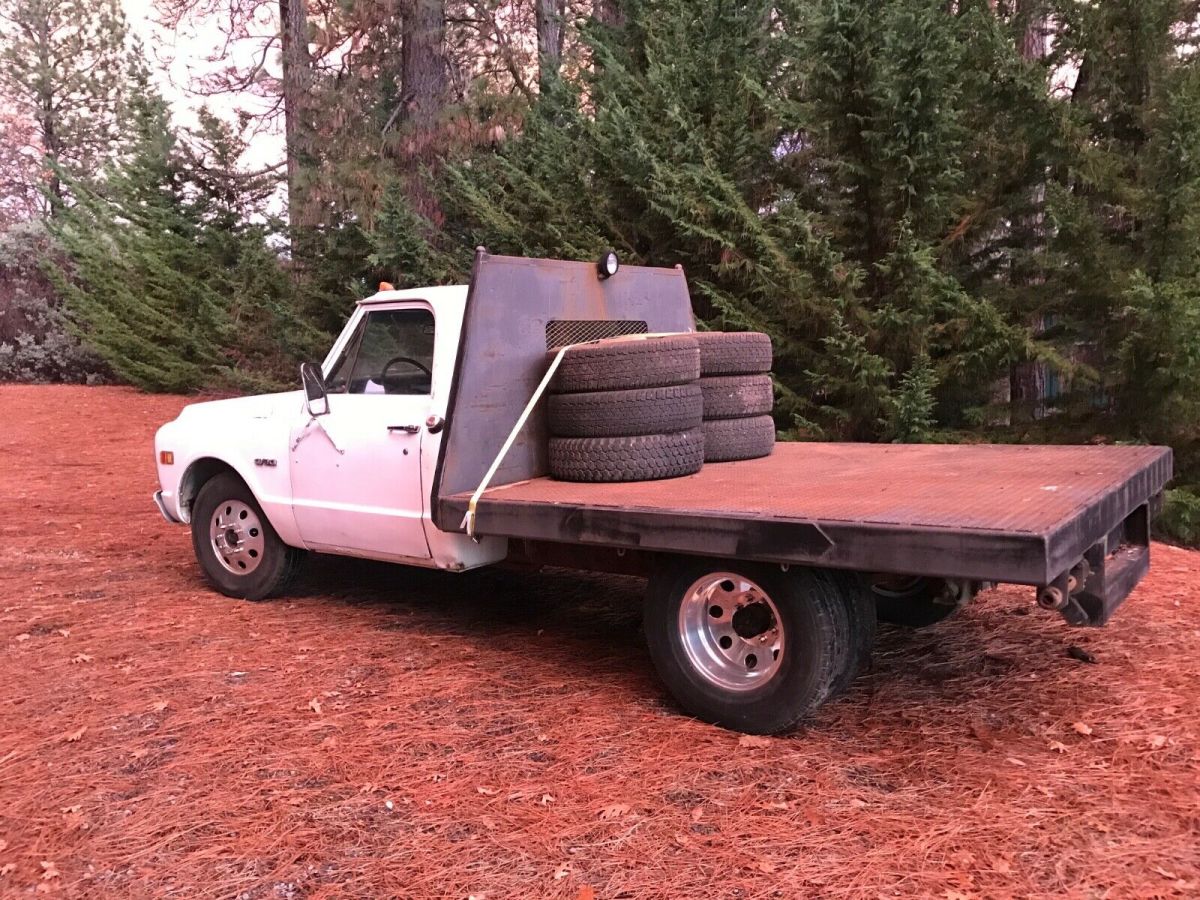 1969 chevrolet 1 ton c30 short base flat bed 350 4spd