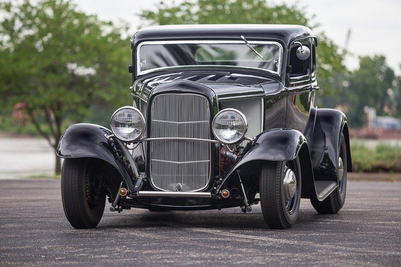 1932 ford 5 window coupe