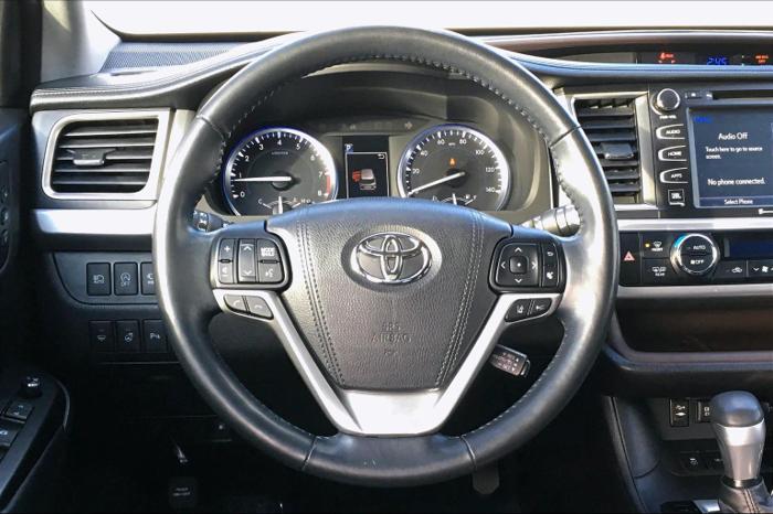 used 2017 toyota highlander limited platinum carson, ca 90745 for sale in carson, california