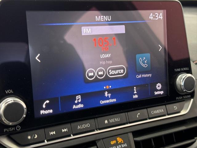 2022 nissan altima sr fwd