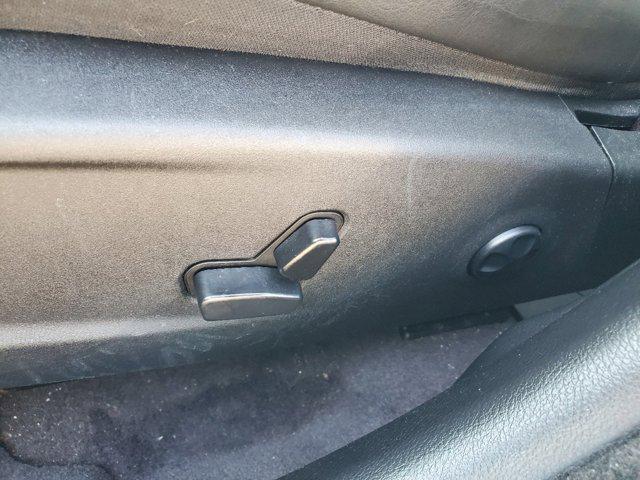 2017 chrysler 300c base