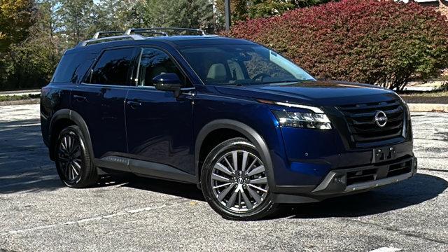2023 nissan pathfinder sl