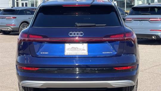 2022 Audi e-tron