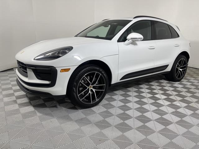 2024 porsche macan