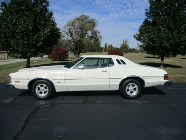 1975 ford torino elite 33,876 actual miles showroom condition like new ! mint