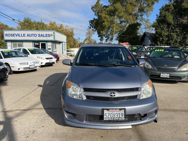 2006 scion xa base 4dr hatchback w/automatic