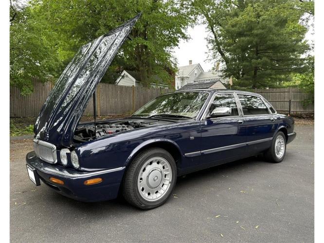 2000 jaguar xj8 vanden plas in hanover, massachusetts