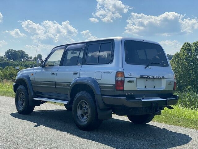1993 toyota land cruiser 4x4 only 99k miles! brand new tires