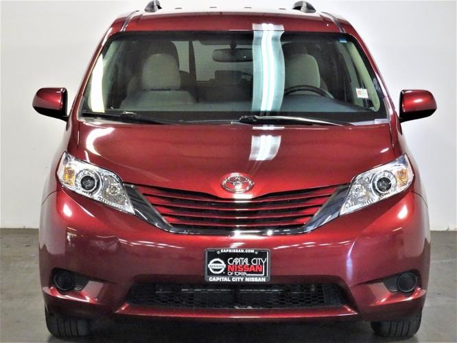 used 2016 toyota sienna le topeka, ks 66612 for sale in topeka, kansas