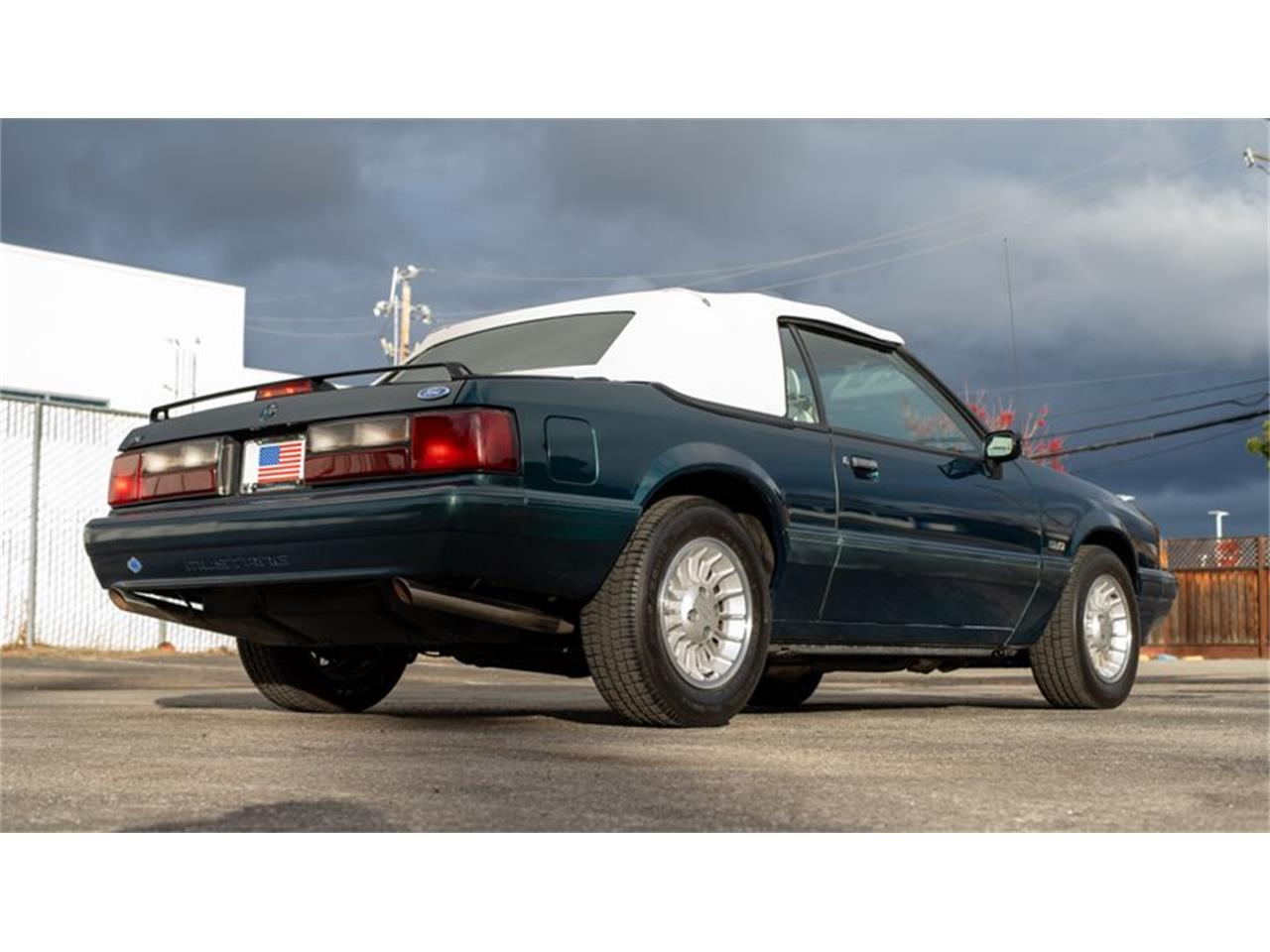 1990 ford mustang