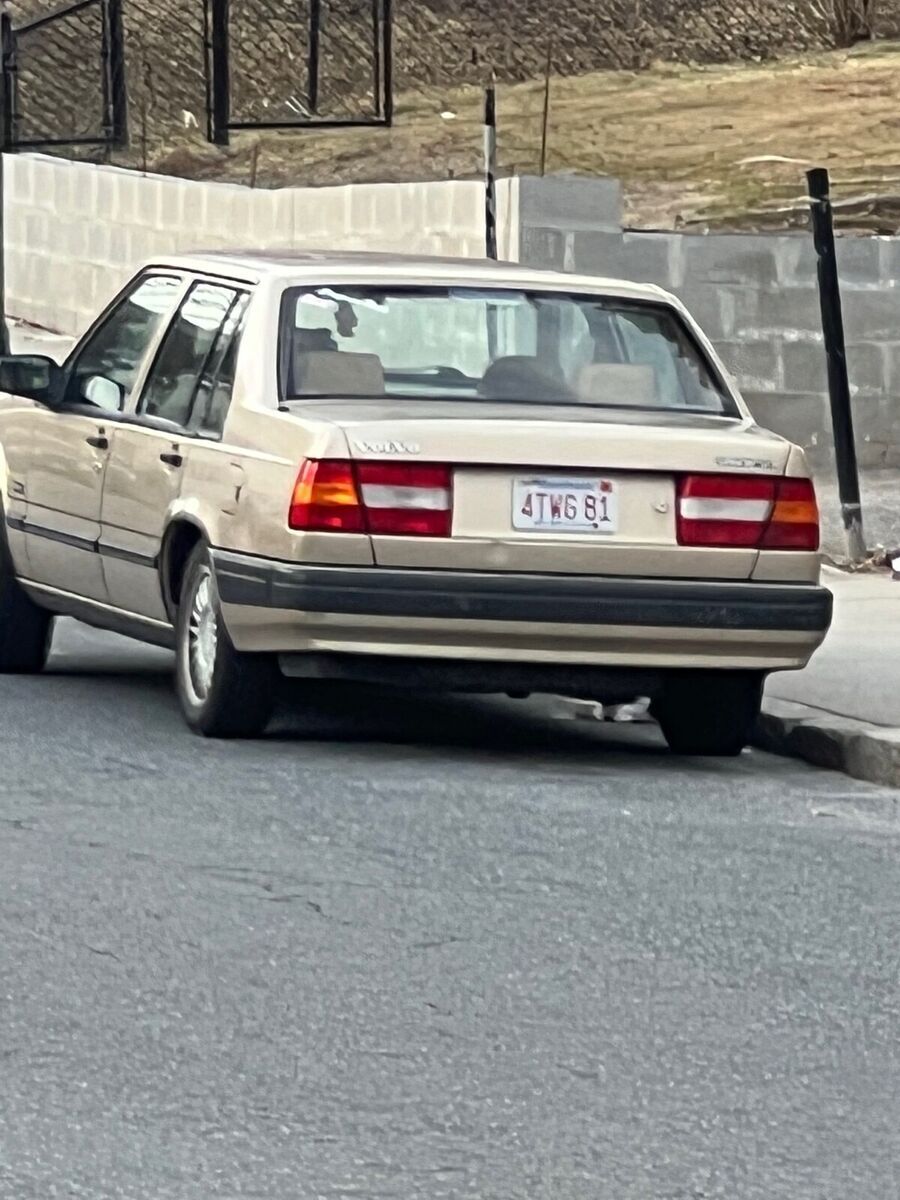1992 volvo 940 sedan brown rwd manual base