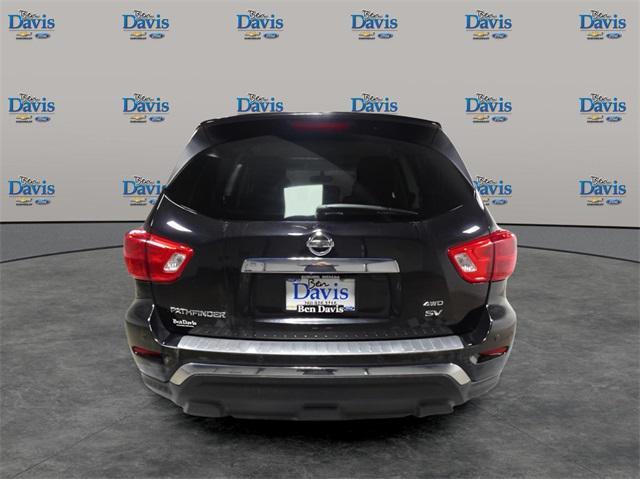 2018 nissan pathfinder sv