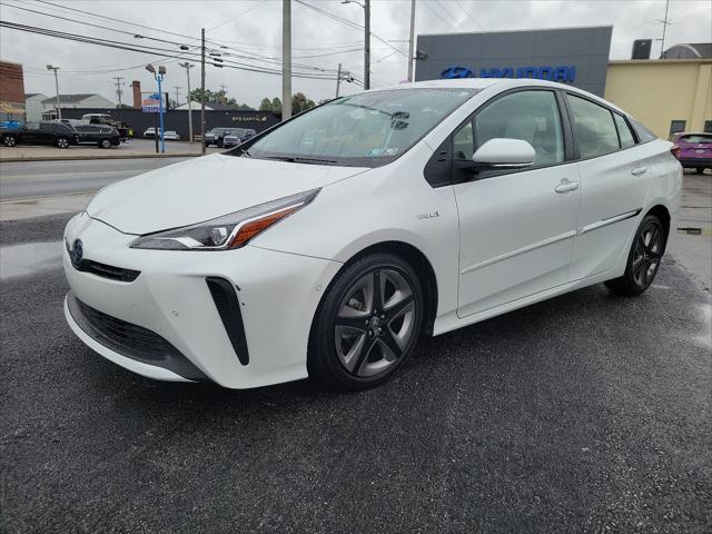 2021 toyota prius l