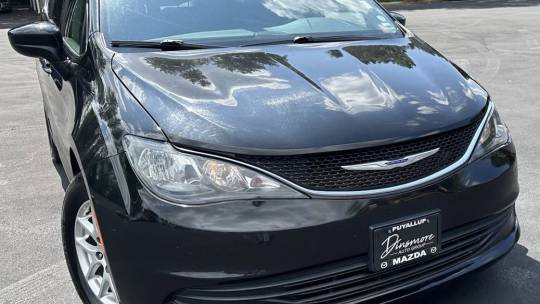 2020 Chrysler Voyager