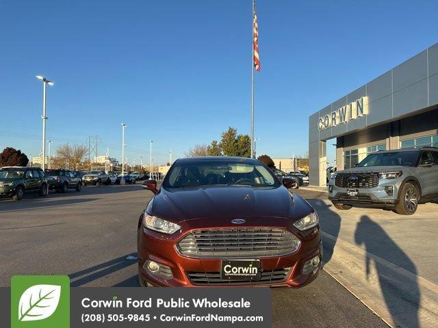2016 ford fusion se