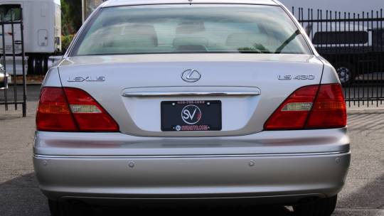 2001 Lexus LS