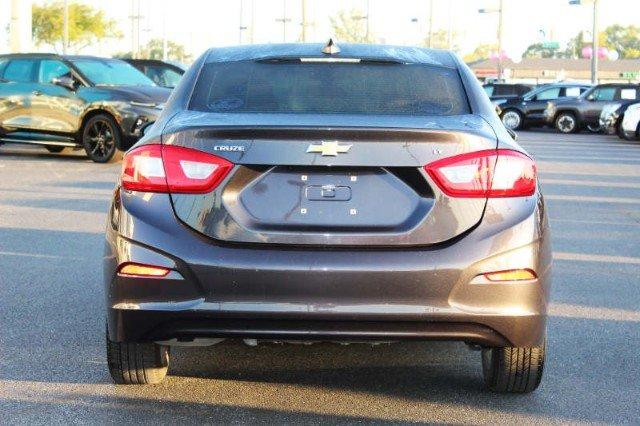 used 2017 chevrolet cruze lt sedan indianapolis, in 46268 for sale in indianapolis, indiana