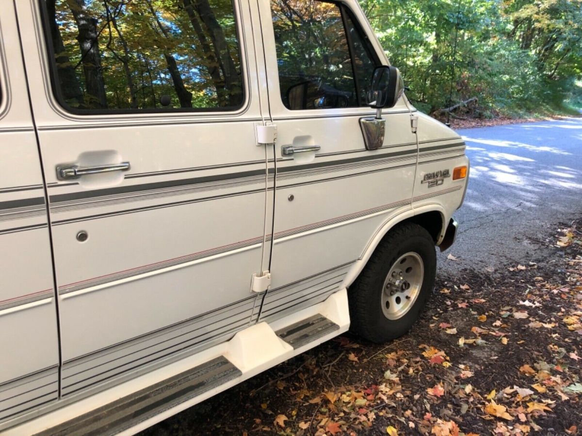 1993 chevrolet g-20 hi top conversion van, very low miles