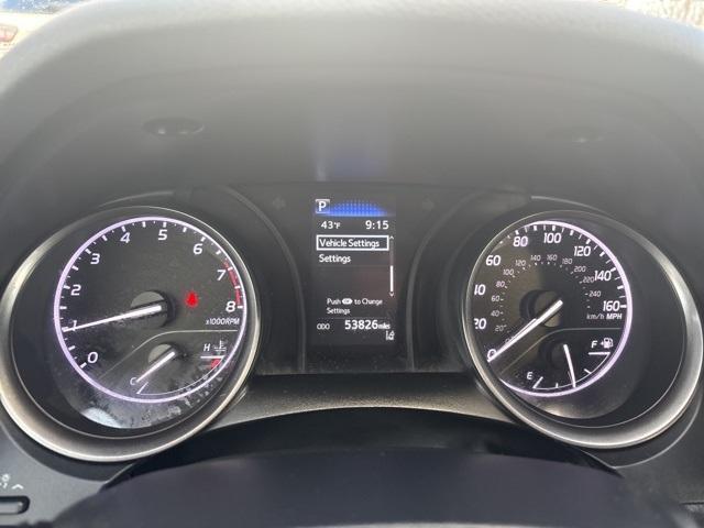 2021 toyota camry se