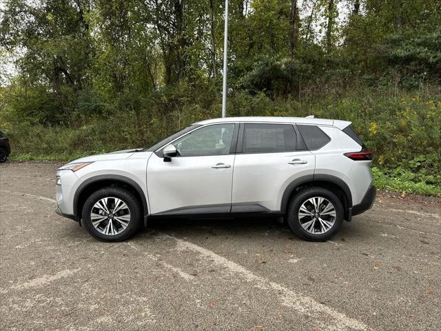 2022 nissan rogue sv
