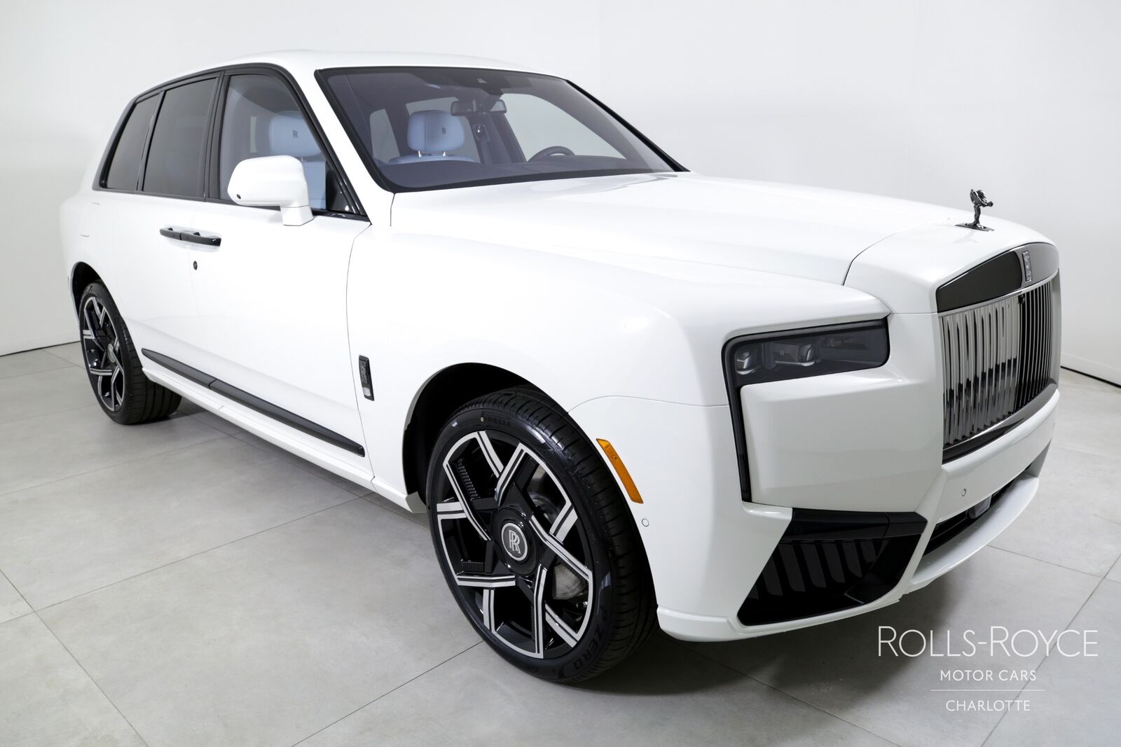 2025 rolls-royce black badge cullinan