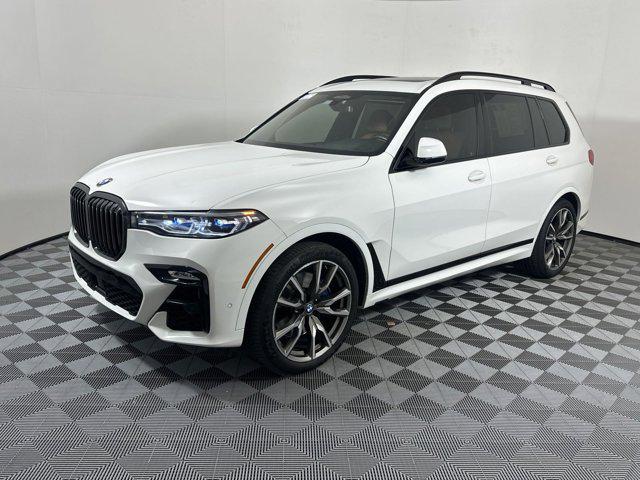 2022 bmw x7 m50i